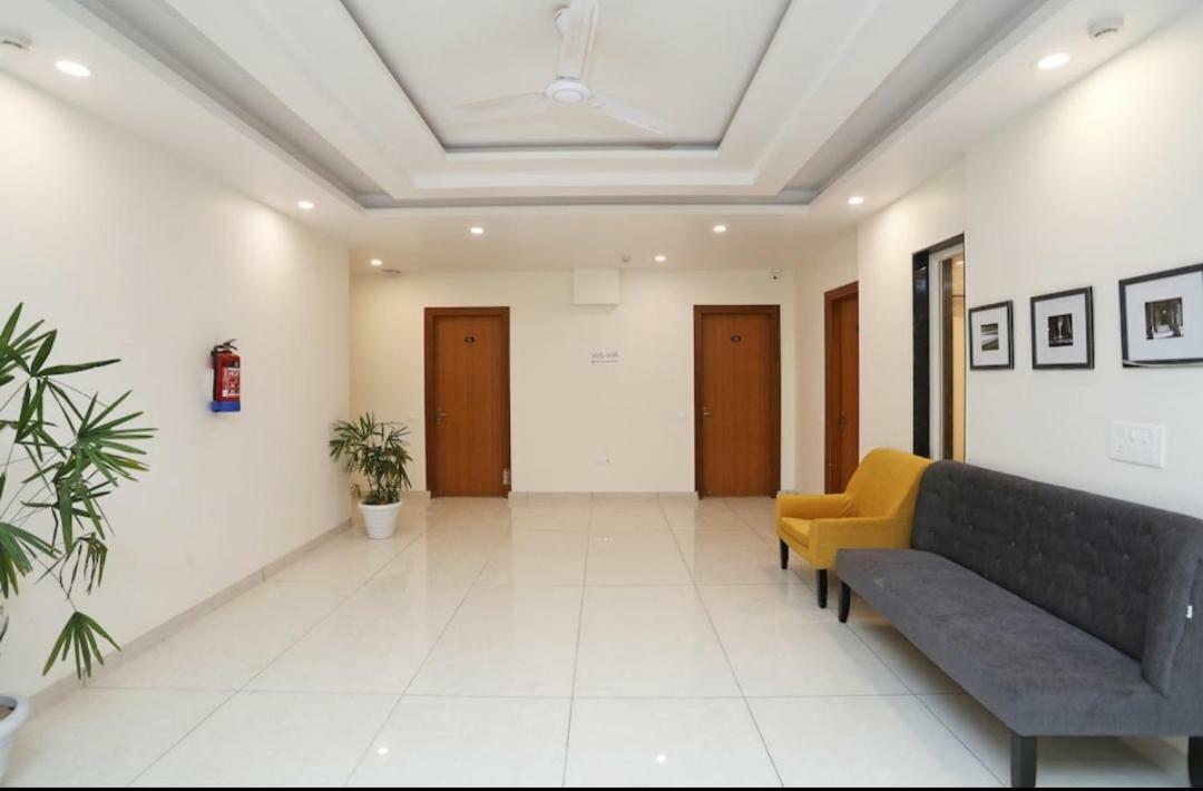 Hotel Galaxy Inn Gurgaon Exteriör bild